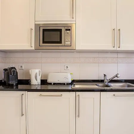 Guestready - Fernando Pessoa Lisboa