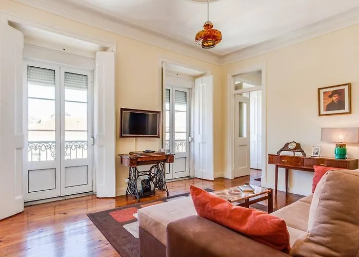 Guestready - Fernando Pessoa * Lisboa