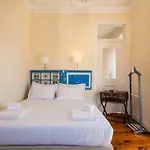 Guestready - Fernando Pessoa * Lisboa