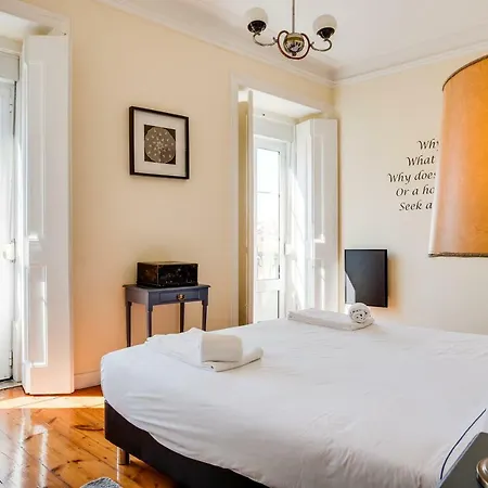 Apartment Joivy Fernando Pessoa Apartments Lisbon